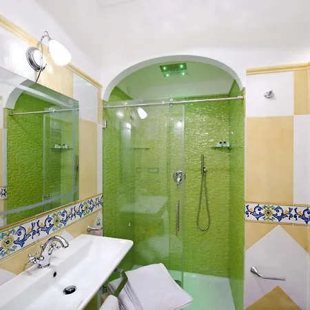 La Sorgente Del Sole