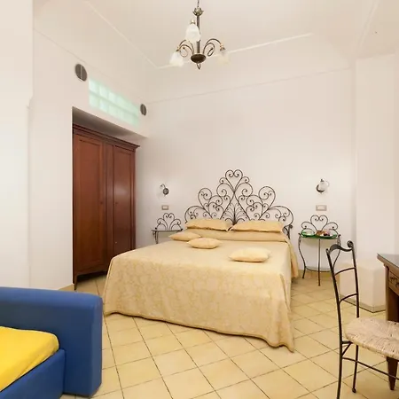 La Sorgente Del Sole Apartman